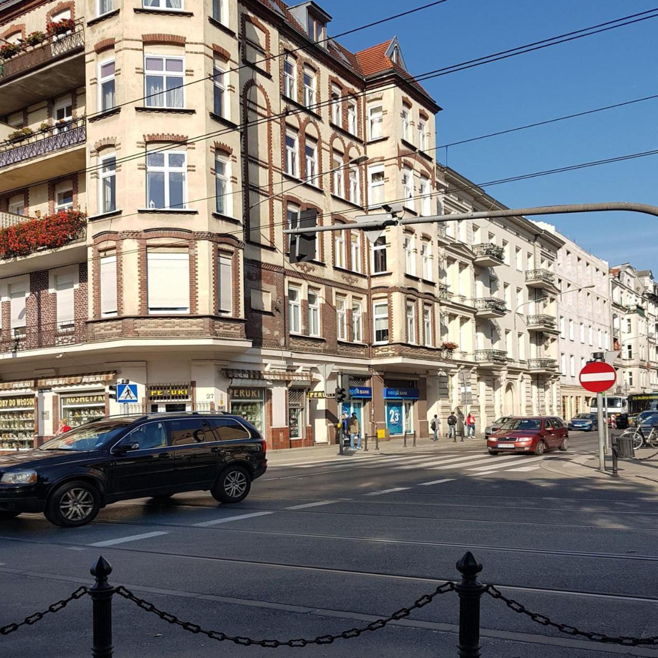 Very Berry - Garbary 27 - Apartament Z Balkonem, Old City, Check In 24H Poznan Exterior photo